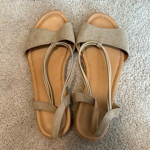 Lane Bryant Women’s size 9W sling backs